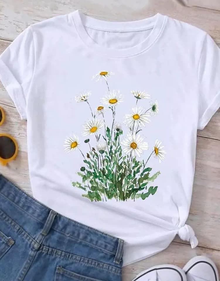 Tricou cu flori flori pictate - Prestigeboutique.ro
